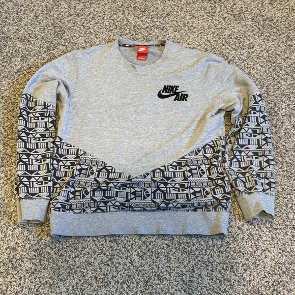 Nike Other - NIKE MEN'S BB PIVOT PRINT CREW SWEATSHIRT 612909-063 Size Medium, M